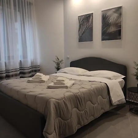 招待所 Residenza Via Verdi