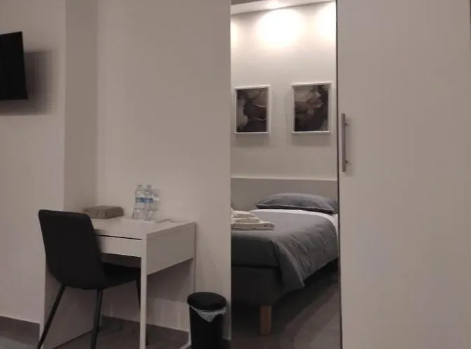 Residenza Via Verdi 招待所 帕爾馬